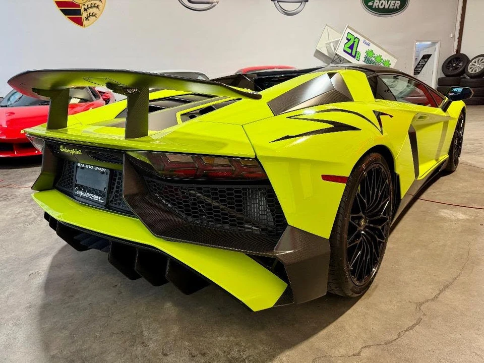 2016 Lamborghini Aventador SuperVeloce LP750-4 - Image 6 of 15