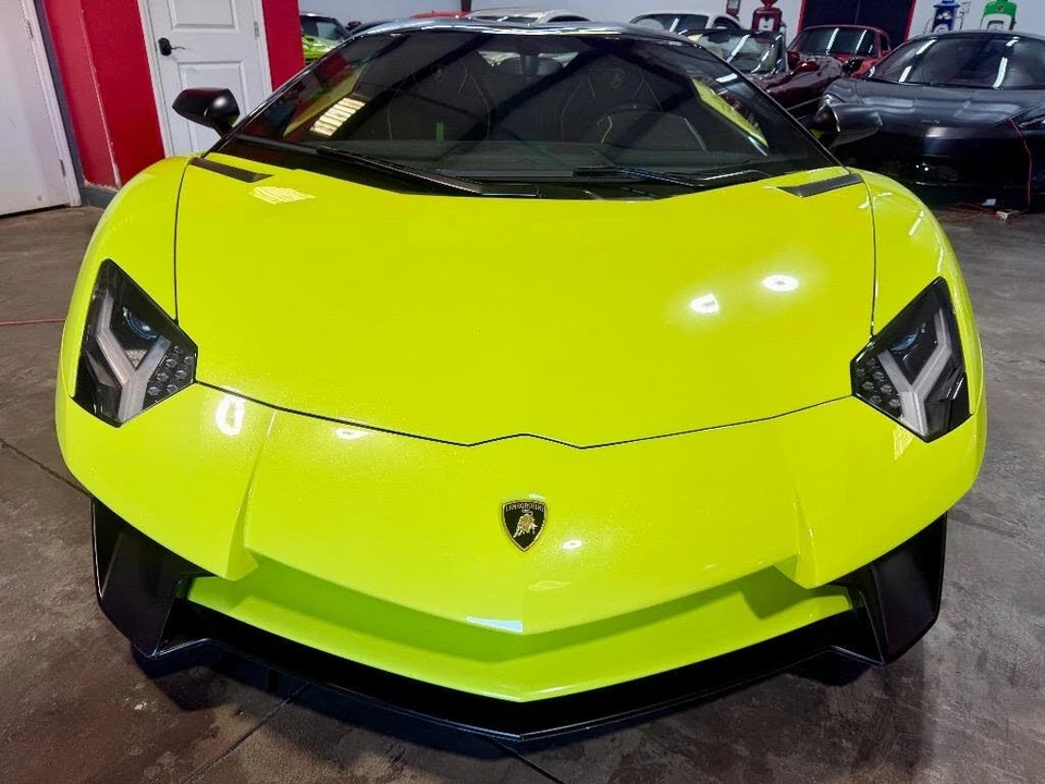 2016 Lamborghini Aventador SuperVeloce LP750-4 - Image 2 of 15