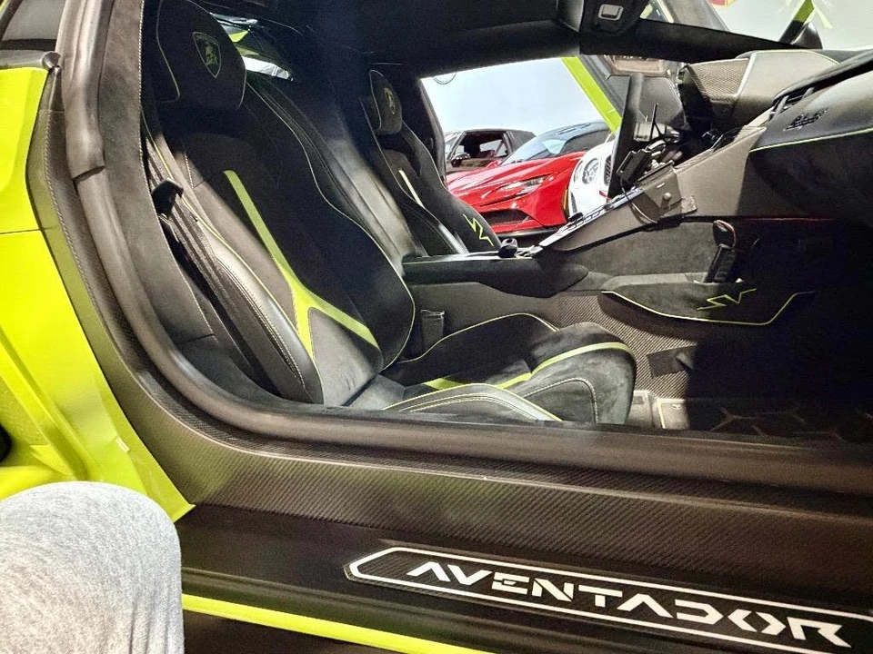 2016 Lamborghini Aventador SuperVeloce LP750-4 - Image 10 of 15