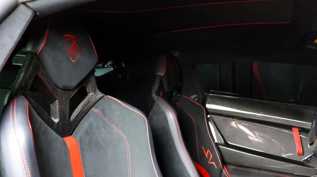 2016 Lamborghini Aventador SuperVeloce LP750-4 - Image 16 of 19