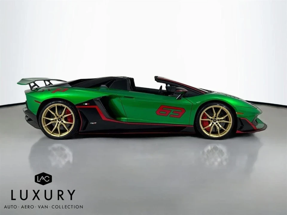 2016 Lamborghini Aventador LP700-4 - Image 3 of 12