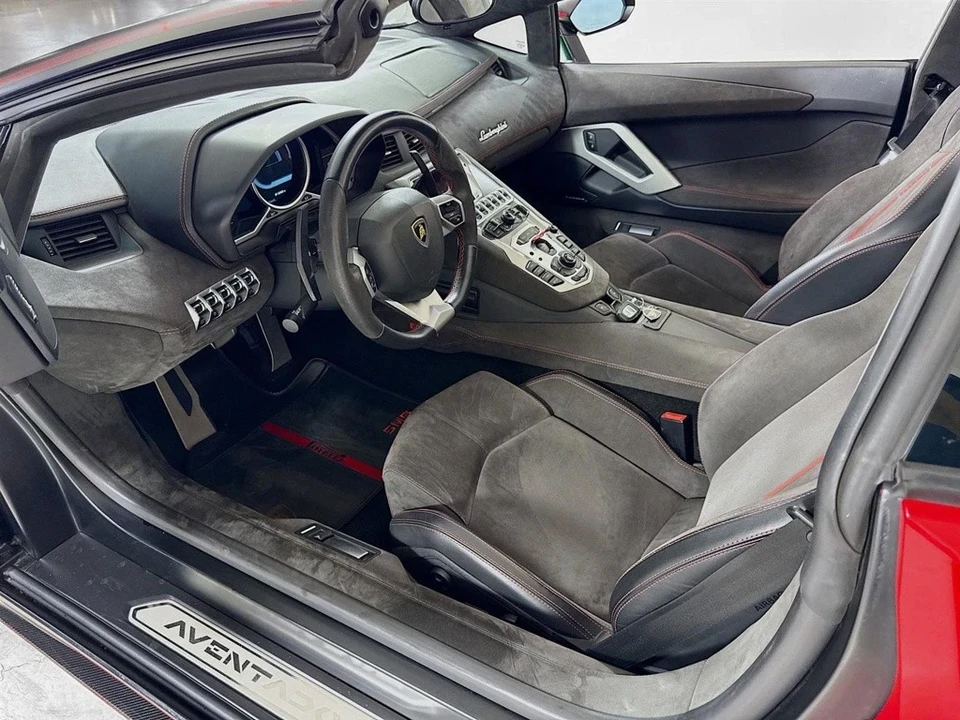 2016 Lamborghini Aventador LP700-4 - Image 12 of 12
