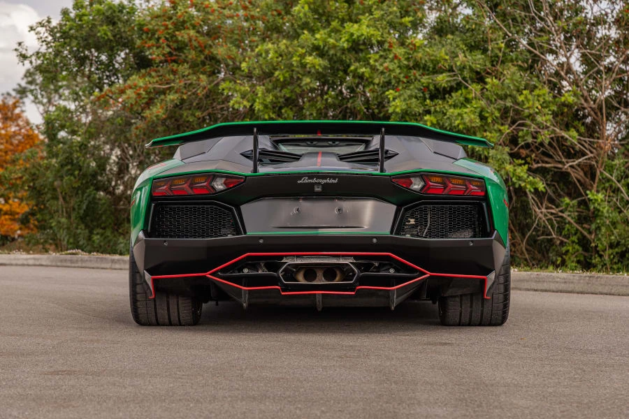 2016 Lamborghini Aventador LP700-4 - Image 5 of 31