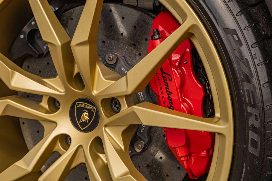 2016 Lamborghini Aventador LP700-4 - Image 22 of 31