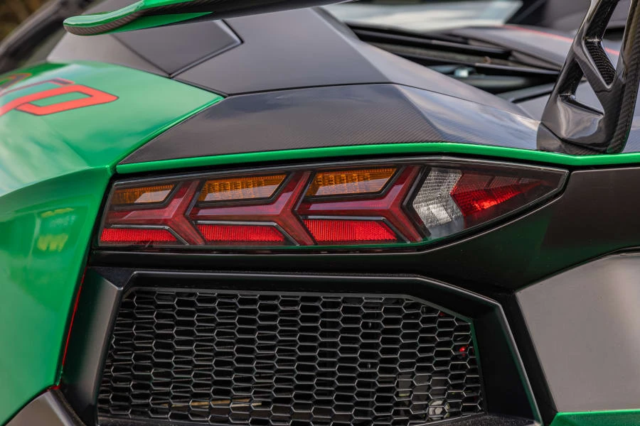 2016 Lamborghini Aventador LP700-4 - Image 17 of 31