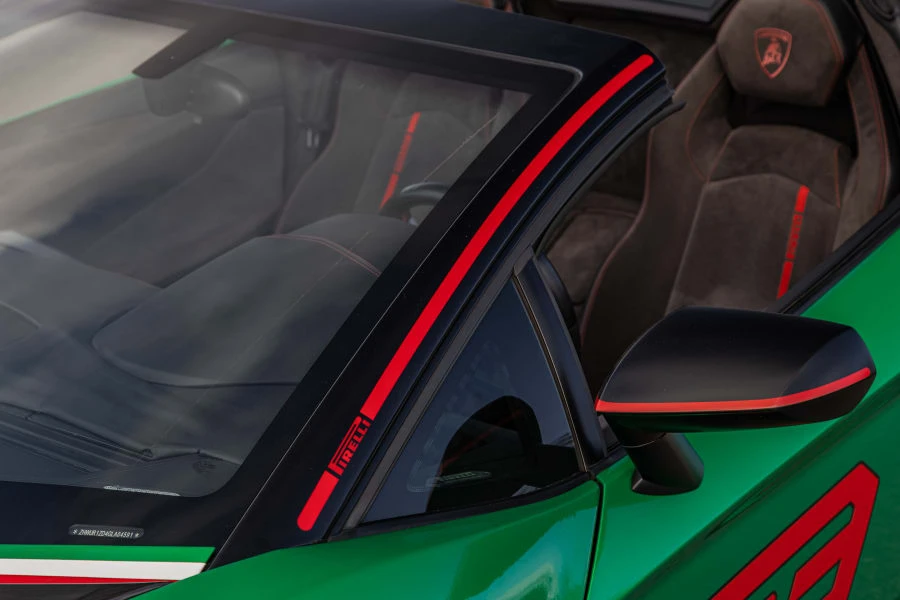 2016 Lamborghini Aventador LP700-4 - Image 8 of 31