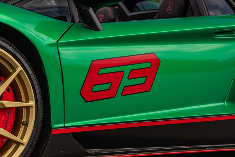2016 Lamborghini Aventador LP700-4 - Image 13 of 31