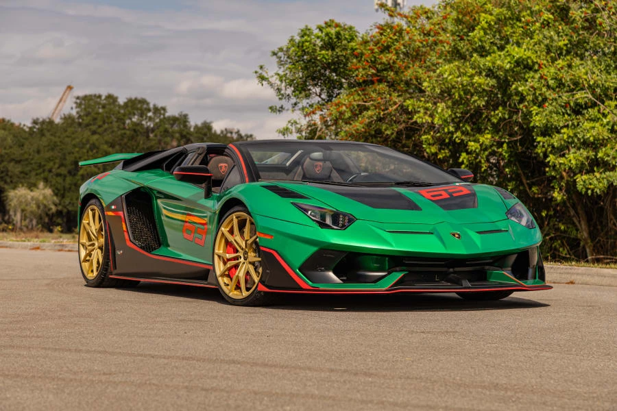 2016 Lamborghini Aventador LP700-4 - Image 6 of 31