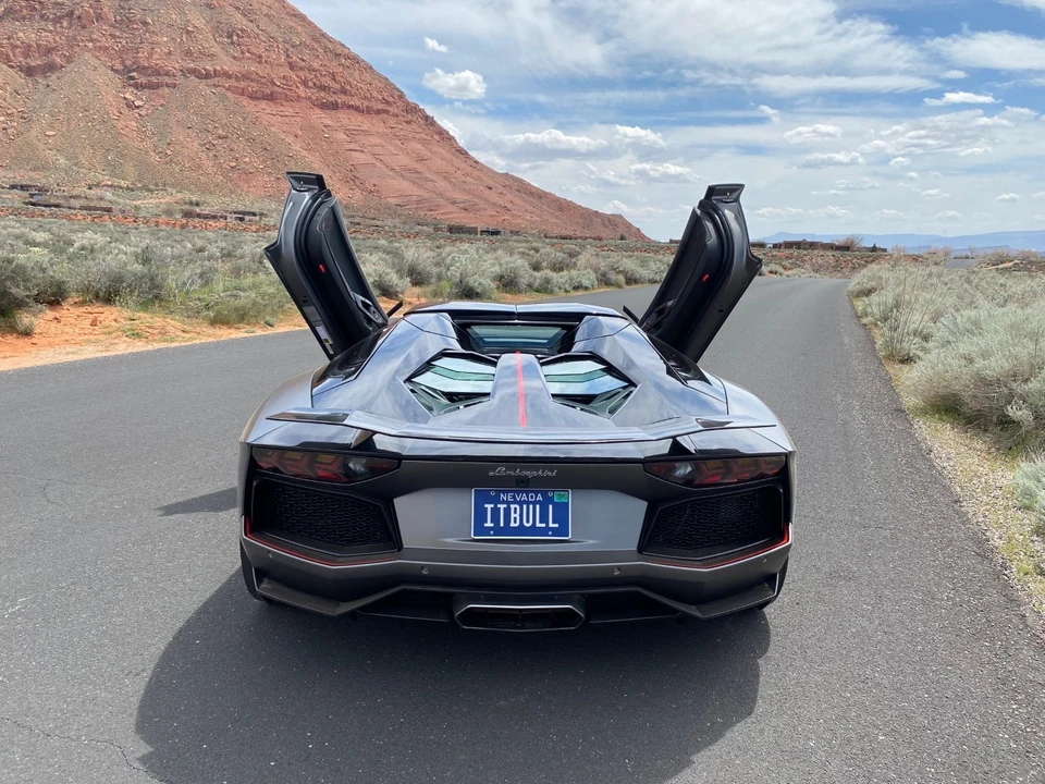 2016 Lamborghini Aventador LP700-4 - Image 8 of 31