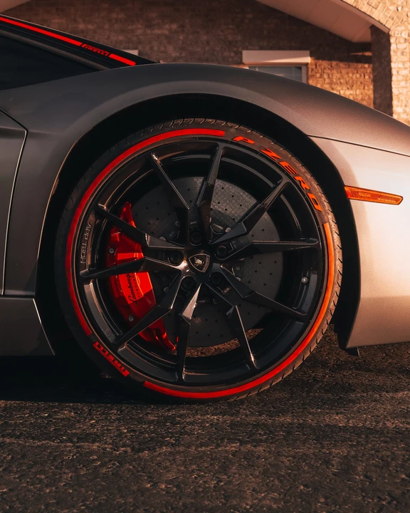2016 Lamborghini Aventador LP700-4 - Image 28 of 31