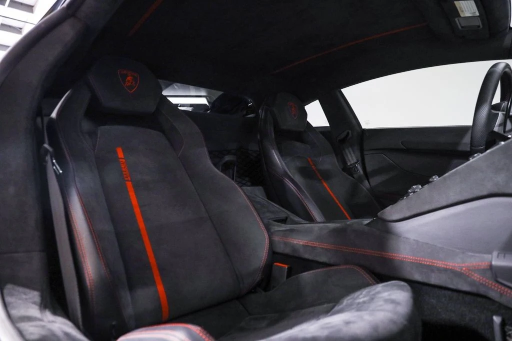 2016 Lamborghini Aventador LP700-4 - Image 27 of 31