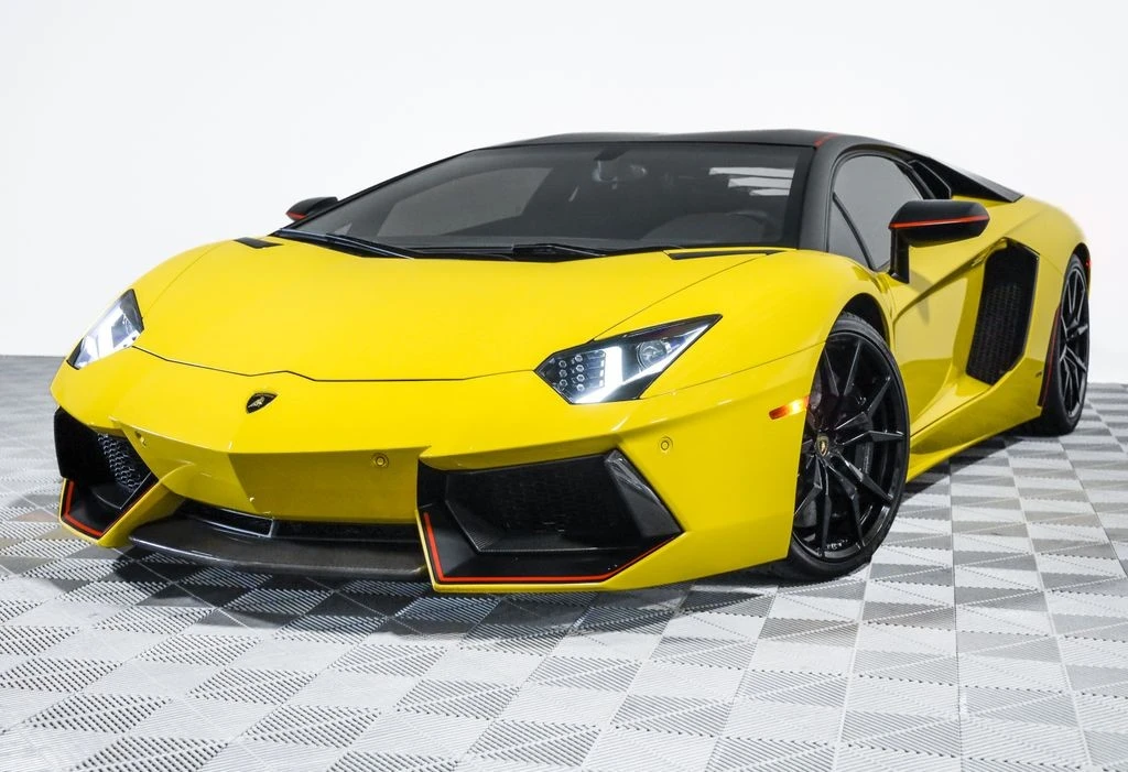 2016 Lamborghini Aventador LP700-4 - Image 10 of 31