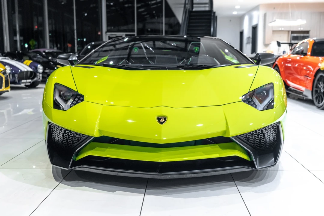 2016 Lamborghini Aventador SuperVeloce LP750-4 - Image 7 of 31