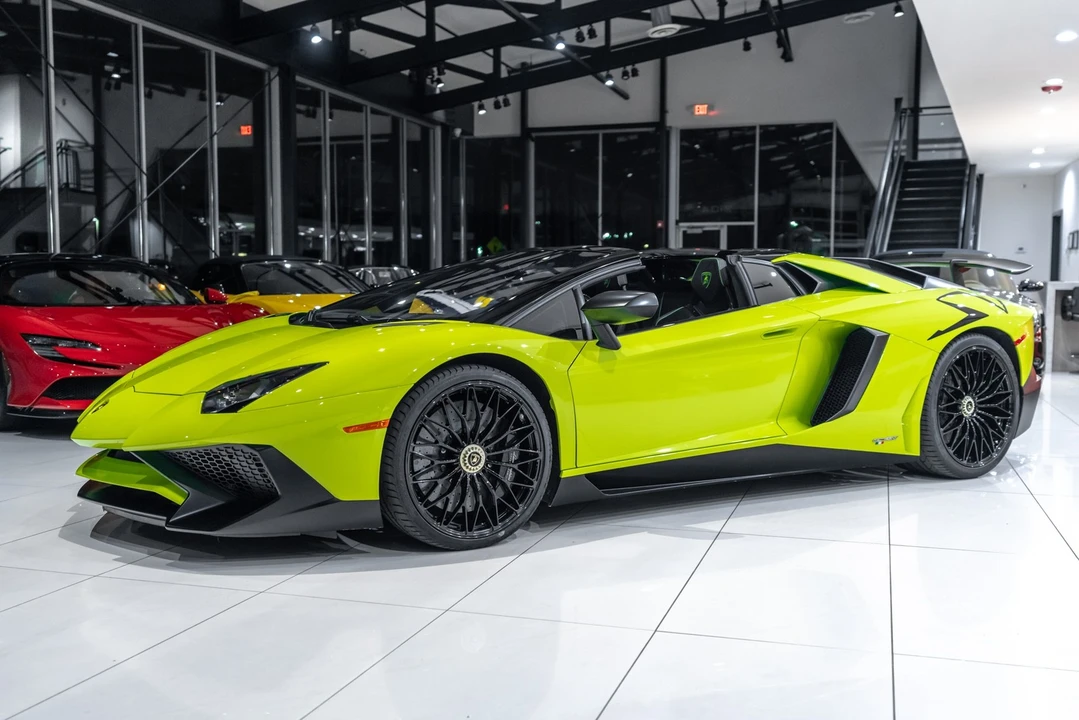 2016 Lamborghini Aventador SuperVeloce LP750-4 - Image 2 of 31