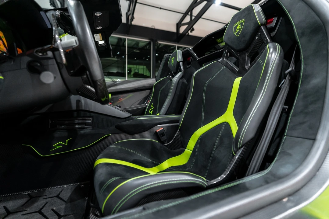 2016 Lamborghini Aventador SuperVeloce LP750-4 - Image 21 of 31