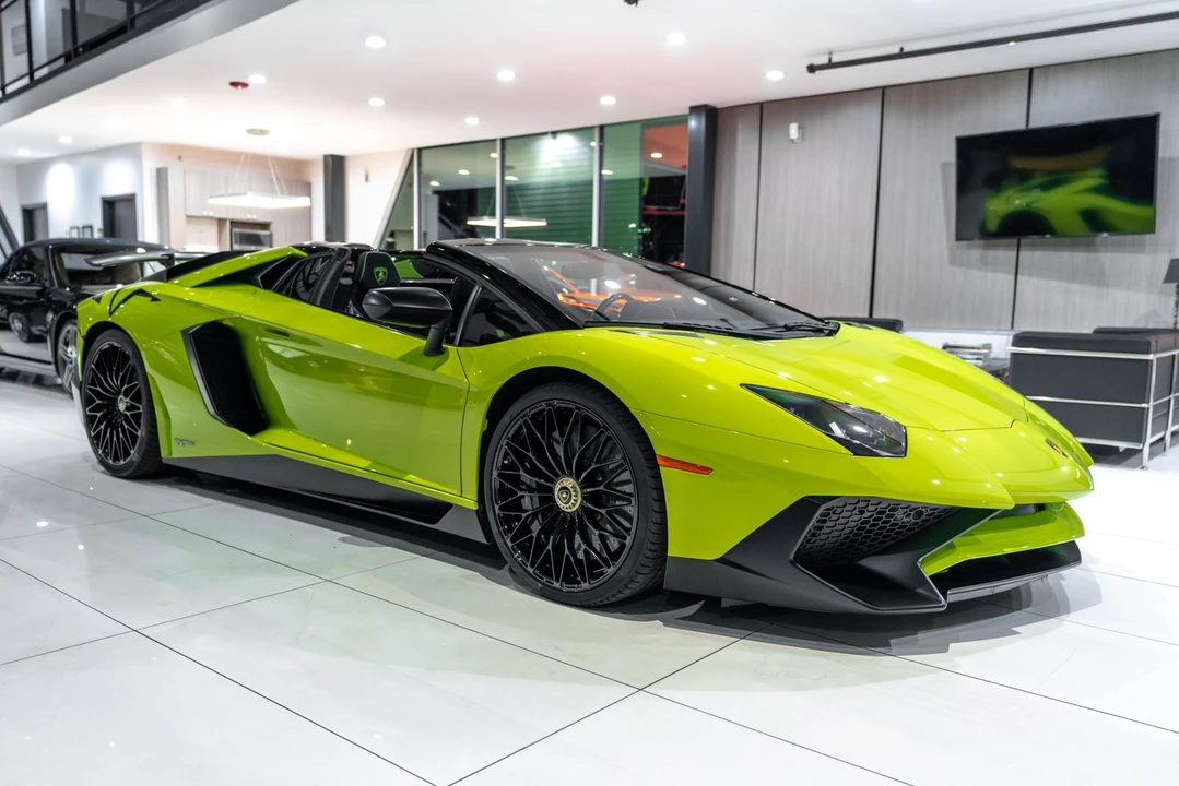 2016 Lamborghini Aventador SuperVeloce LP750-4 - Image 6 of 31