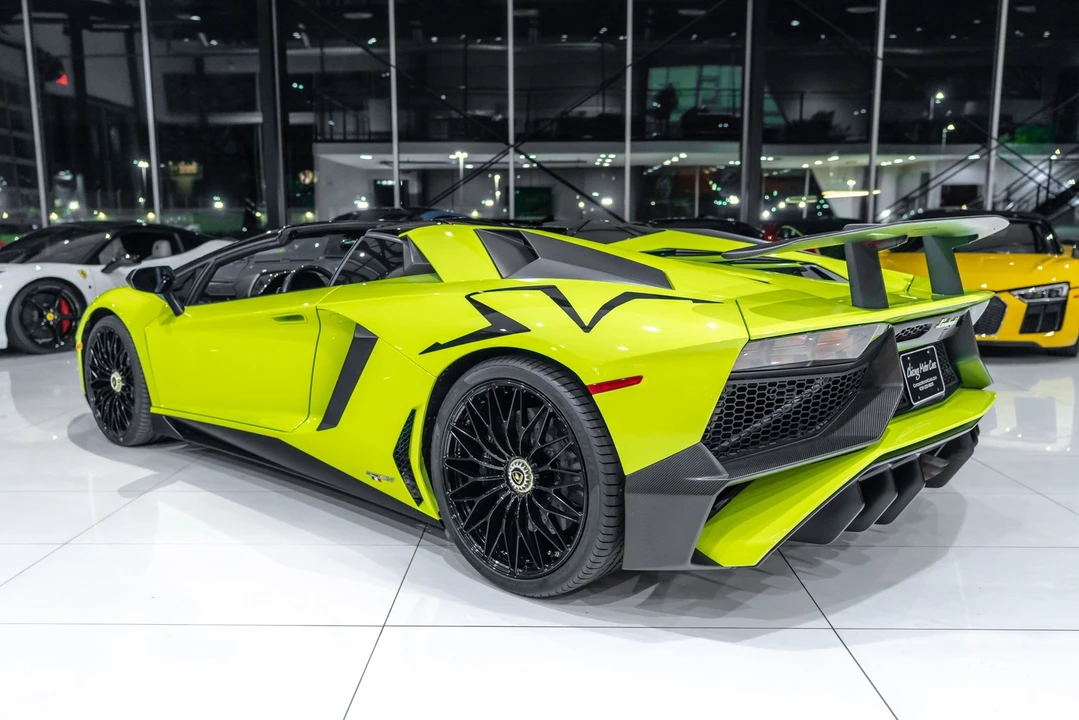 2016 Lamborghini Aventador SuperVeloce LP750-4 - Image 3 of 31