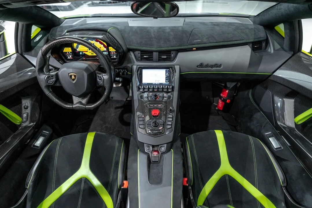 2016 Lamborghini Aventador SuperVeloce LP750-4 - Image 24 of 31