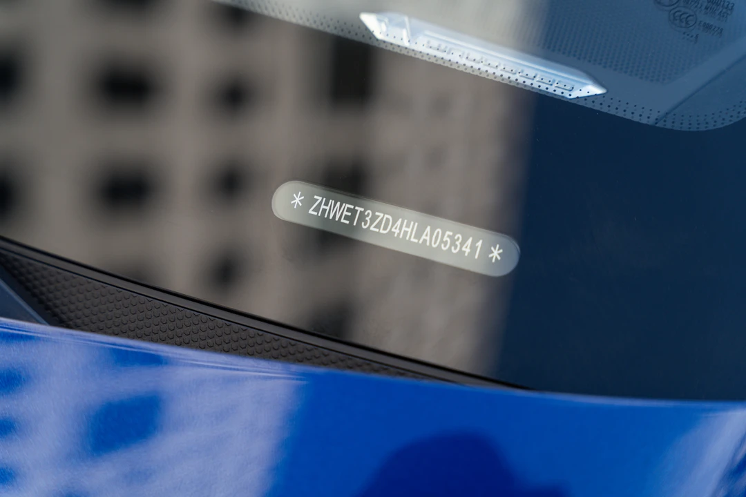 2016 Lamborghini Aventador SuperVeloce LP750-4 Roadster - Image 15 of 31