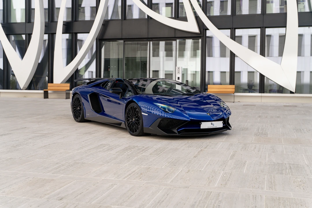2016 Lamborghini Aventador SuperVeloce LP750-4 Roadster - Image 9 of 31