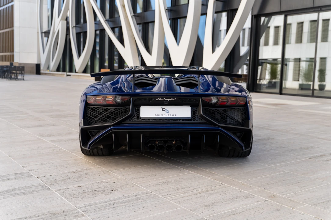2016 Lamborghini Aventador SuperVeloce LP750-4 Roadster - Image 6 of 31