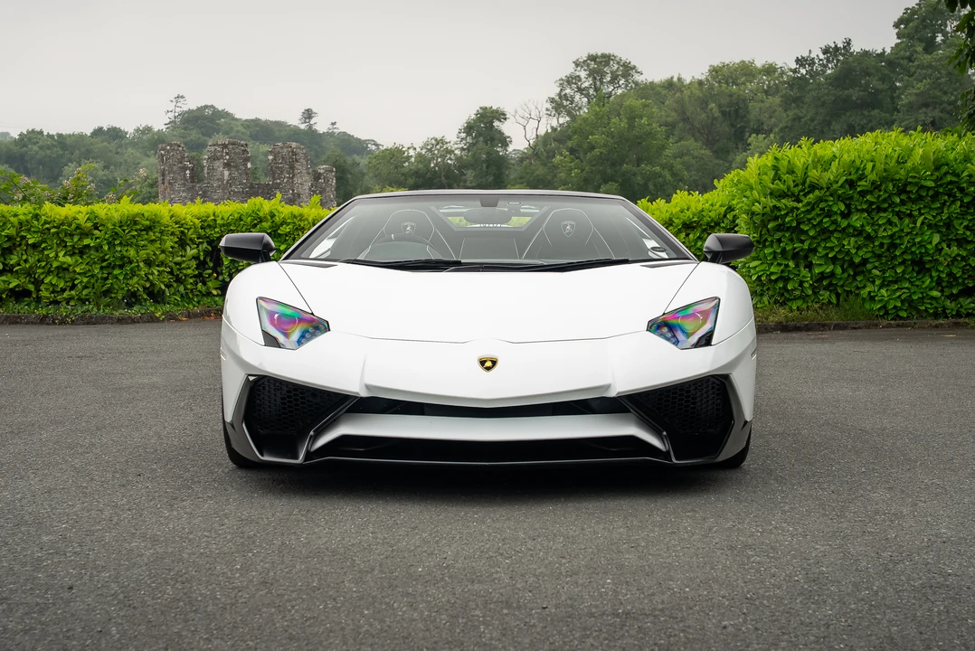 2016 Lamborghini Aventador SuperVeloce LP750-4 Roadster - Image 2 of 31