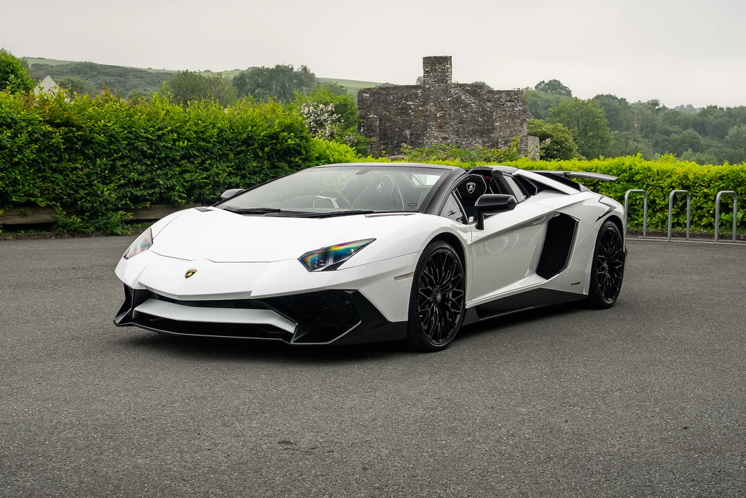 2016 Lamborghini Aventador SuperVeloce LP750-4 Roadster - Image 3 of 31