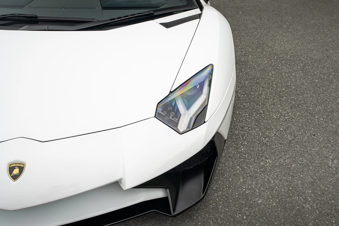 2016 Lamborghini Aventador SuperVeloce LP750-4 Roadster - Image 24 of 31