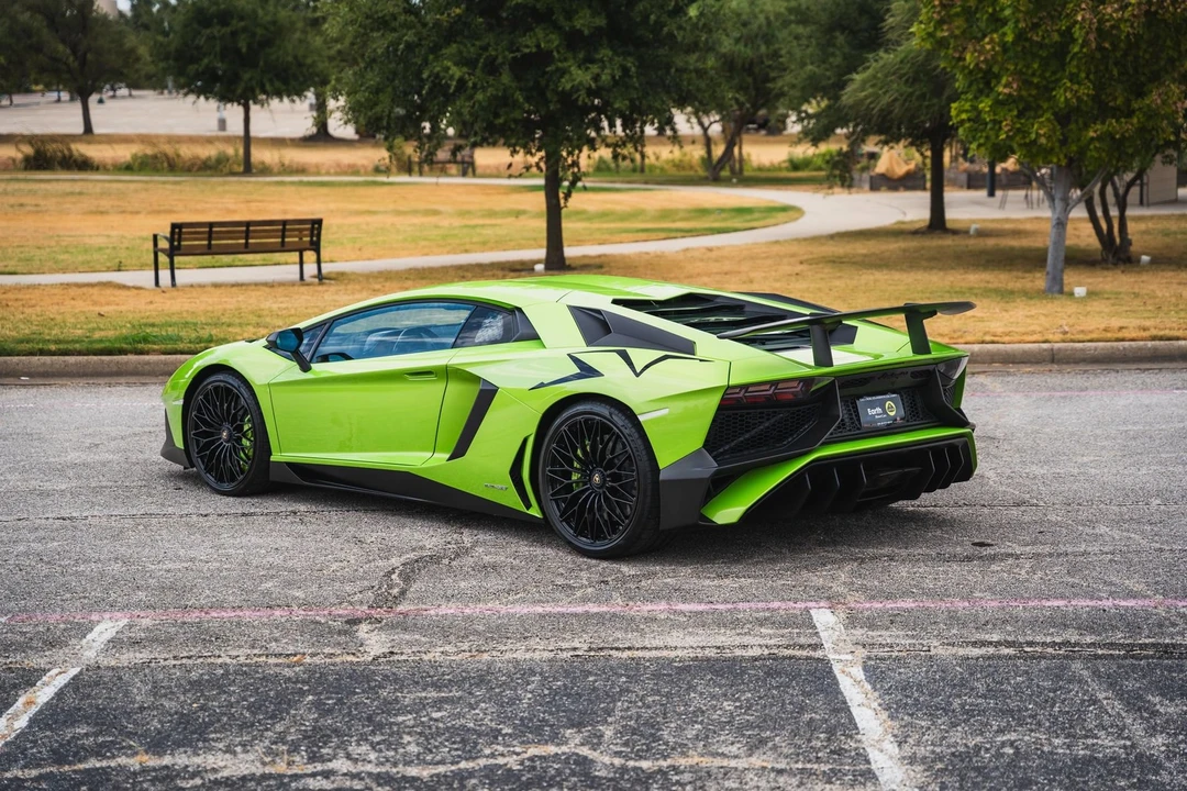 2016 Lamborghini Aventador SuperVeloce LP750-4 - Image 5 of 31