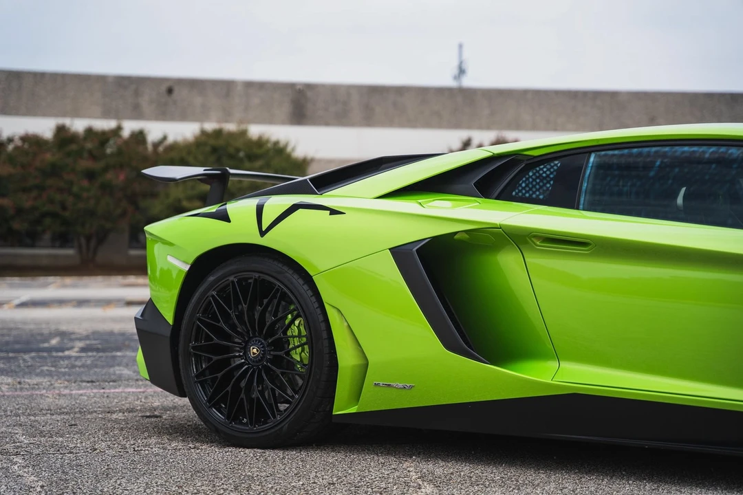 2016 Lamborghini Aventador SuperVeloce LP750-4 - Image 19 of 31