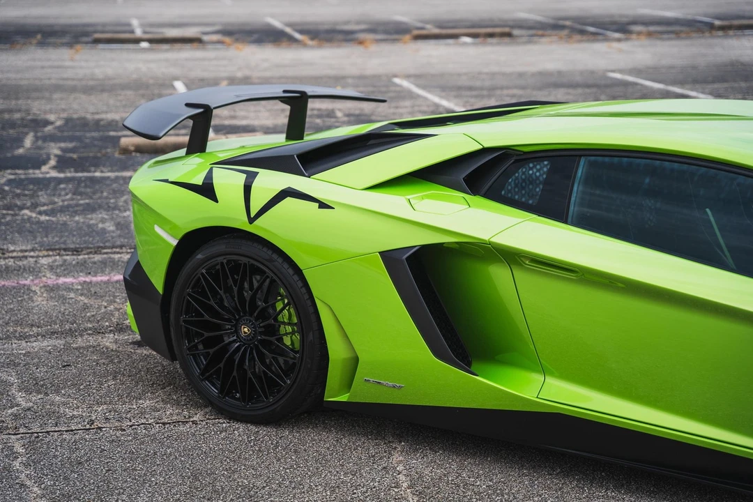 2016 Lamborghini Aventador SuperVeloce LP750-4 - Image 18 of 31
