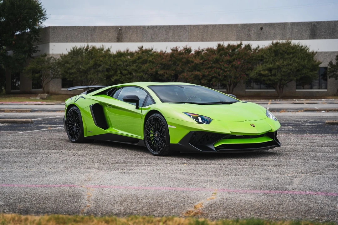 2016 Lamborghini Aventador SuperVeloce LP750-4 - Image 10 of 31