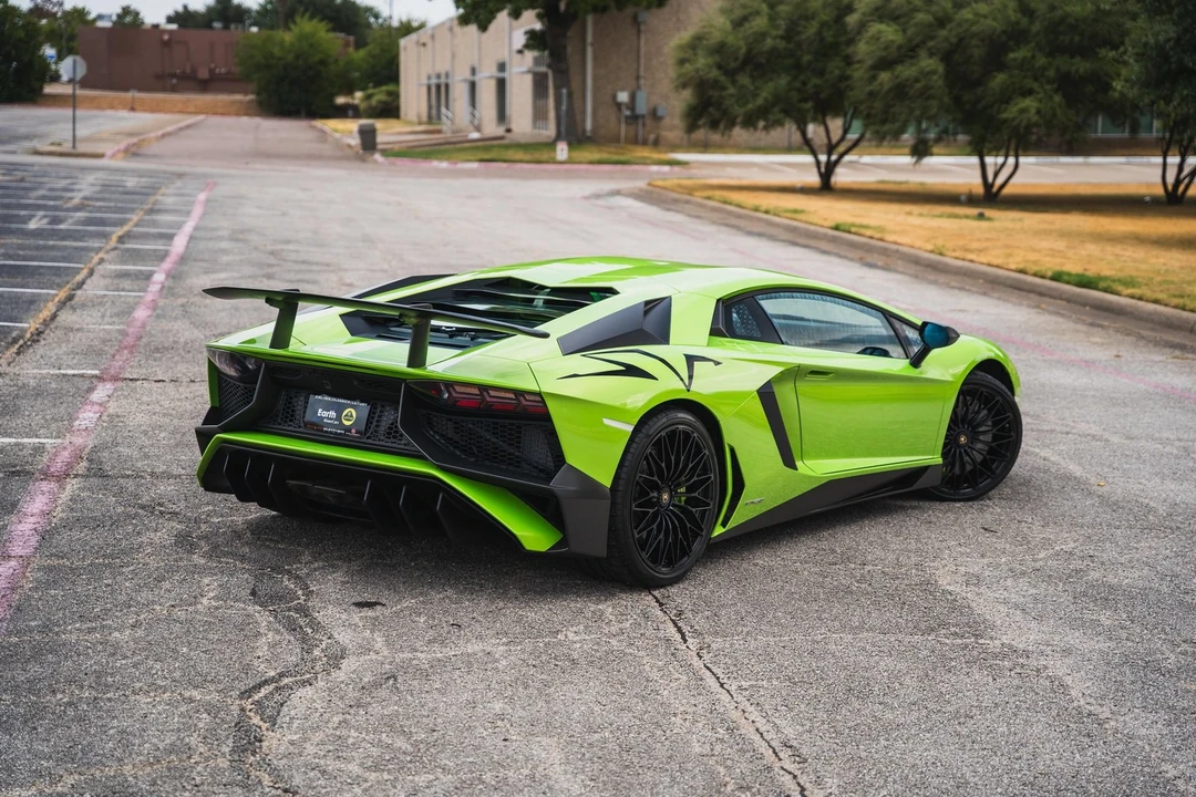 2016 Lamborghini Aventador SuperVeloce LP750-4 - Image 24 of 31