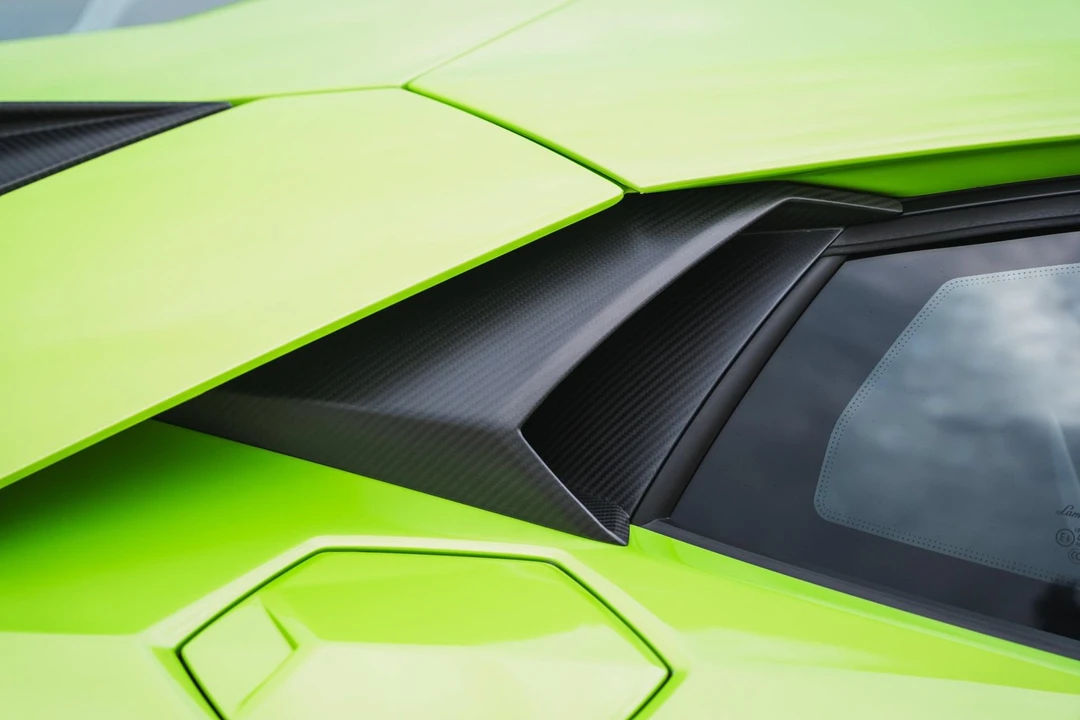 2016 Lamborghini Aventador SuperVeloce LP750-4 - Image 15 of 31
