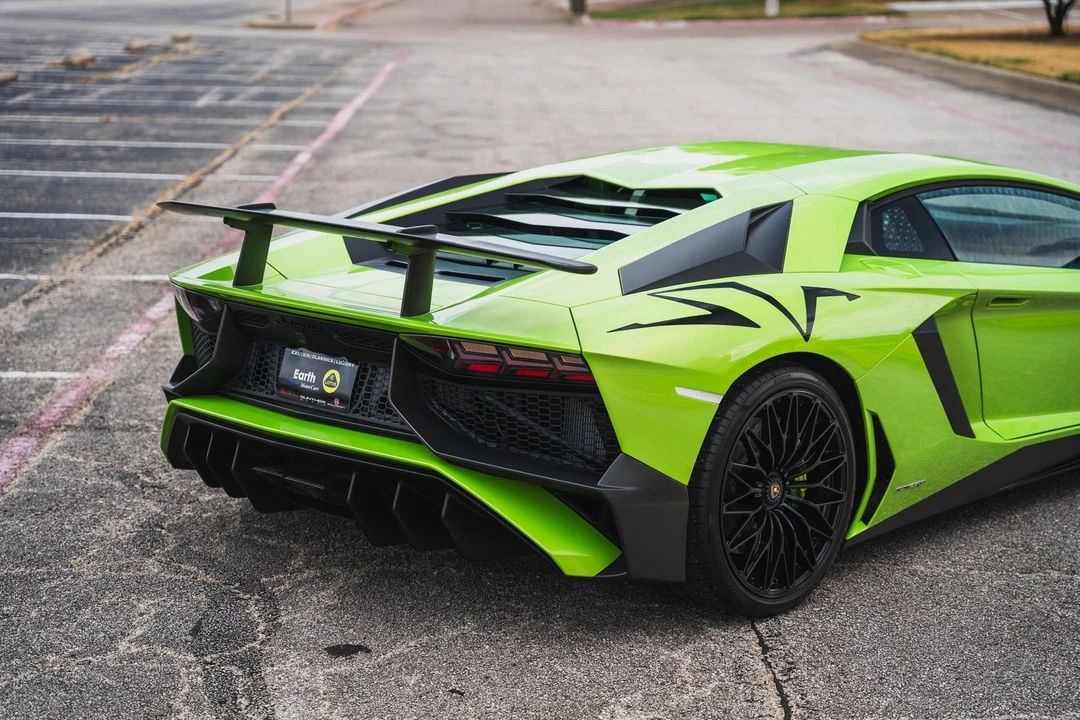 2016 Lamborghini Aventador SuperVeloce LP750-4 - Image 23 of 31