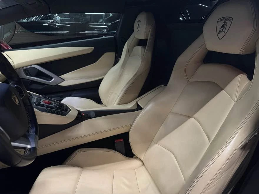 2016 Lamborghini Aventador LP700-4 - Image 5 of 5
