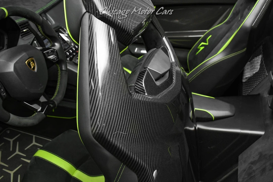 2016 Lamborghini Aventador LP700-4 - Image 18 of 21