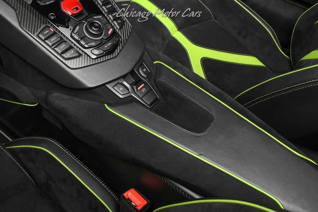 2016 Lamborghini Aventador LP700-4 - Image 15 of 21