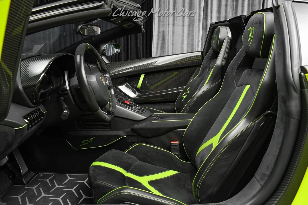 2016 Lamborghini Aventador LP700-4 - Image 17 of 21