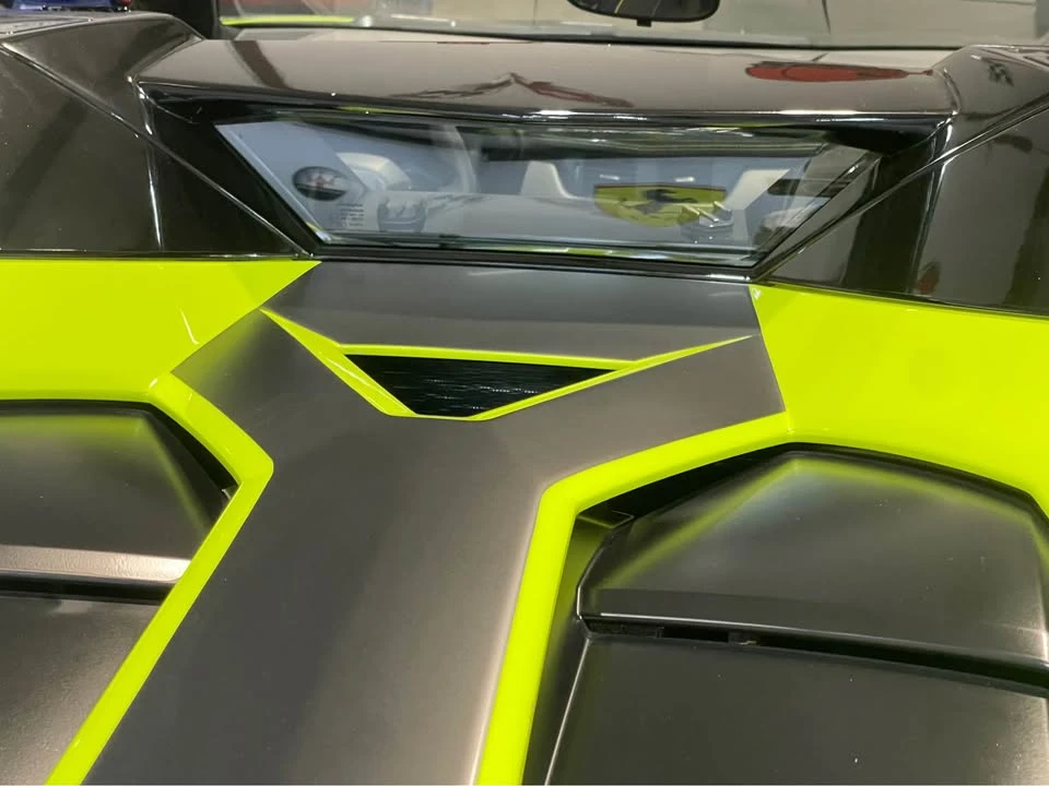 2016 Lamborghini Aventador - Image 9 of 10
