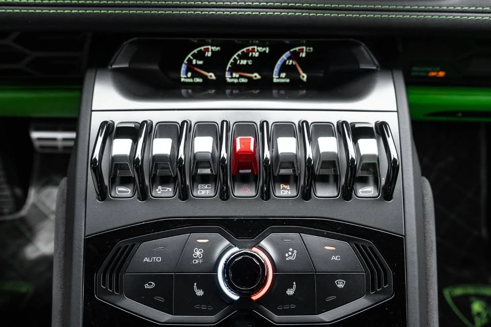 2016 Lamborghini Huracan LP610-4 - Image 14 of 19