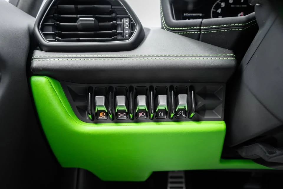 2016 Lamborghini Huracan LP610-4 - Image 10 of 19