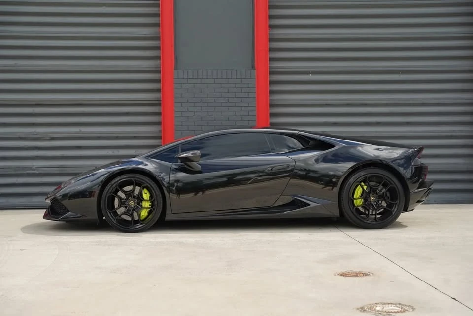 2016 Lamborghini Huracan - Image 12 of 20