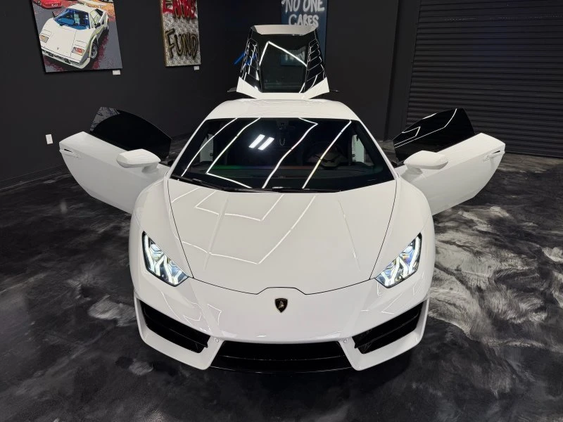 2016 Lamborghini Huracan - Image 9 of 19