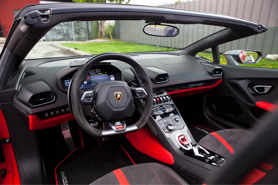 2016 Lamborghini Huracan - Image 11 of 15