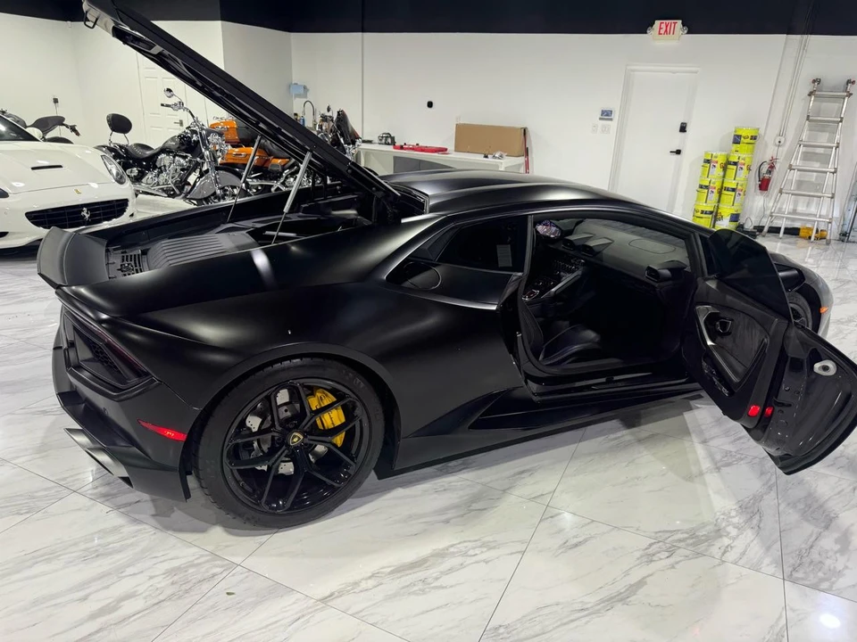2016 Lamborghini Huracan LP580-2 - Image 14 of 21