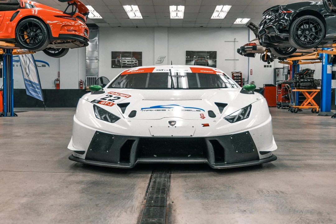 2016 Lamborghini Huracan LP610-4 - Image 3 of 31