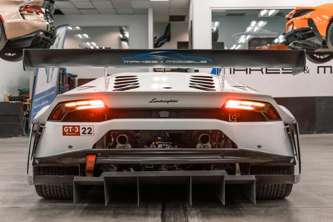 2016 Lamborghini Huracan LP610-4 - Image 26 of 31
