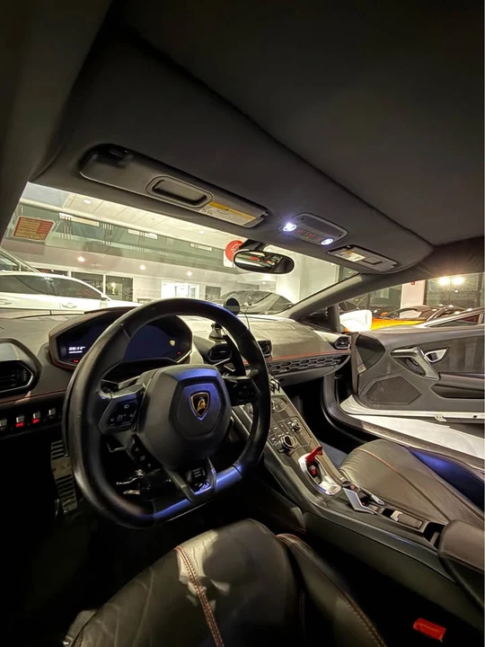 2016 Lamborghini Huracan LP580-2 - Image 5 of 7
