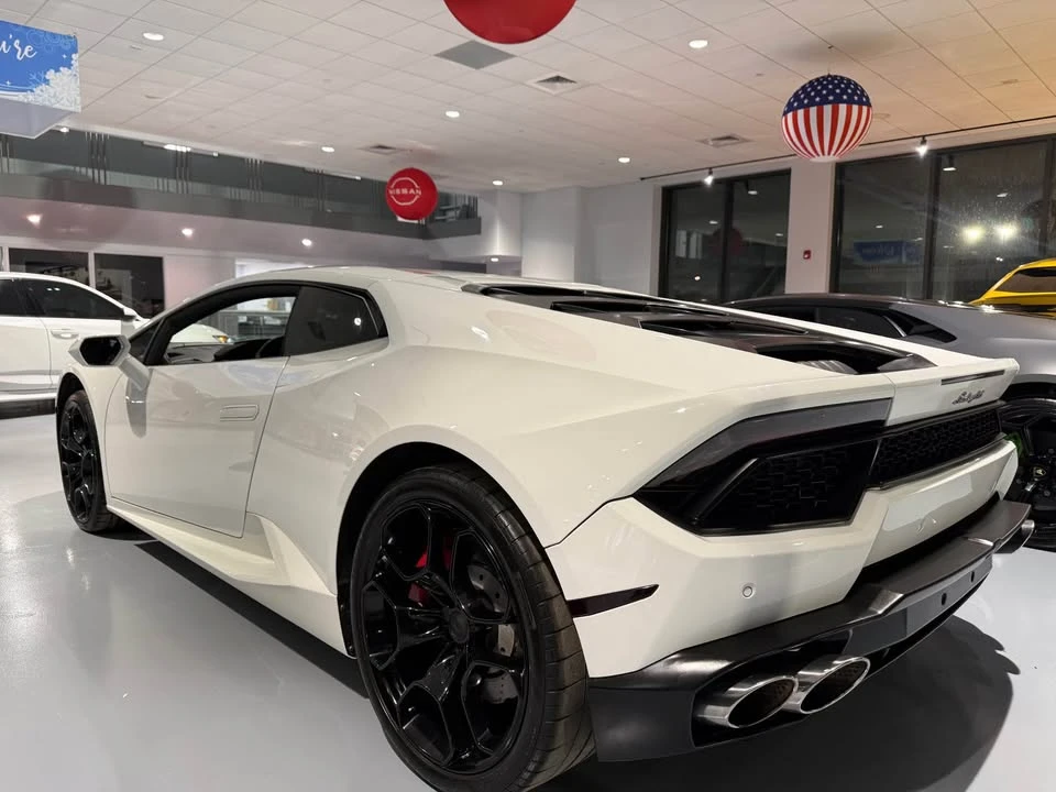 2016 Lamborghini Huracan LP580-2 - Image 3 of 7